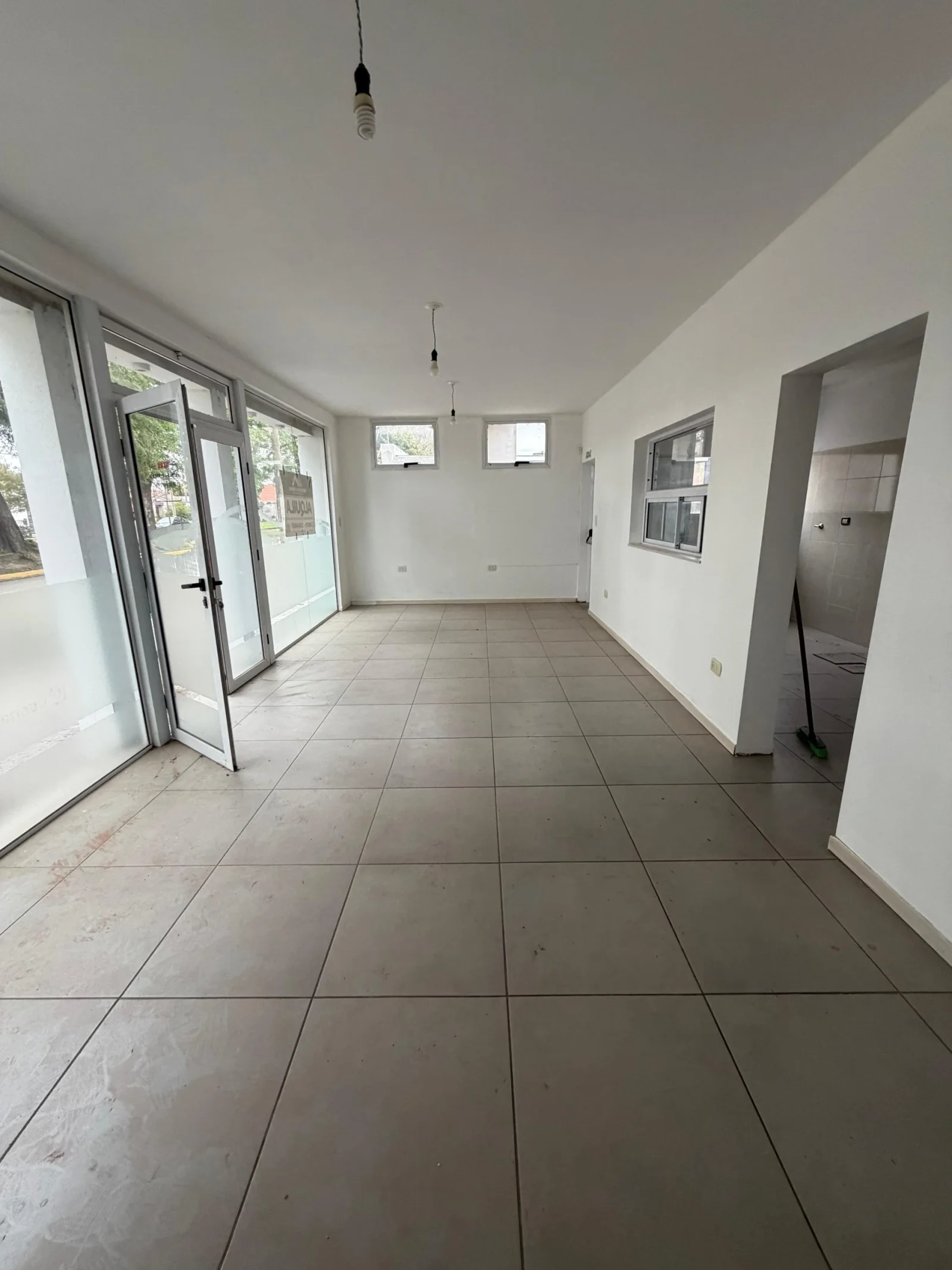Local comercial en alquiler ubicado en Almafuerte - Imagen 3