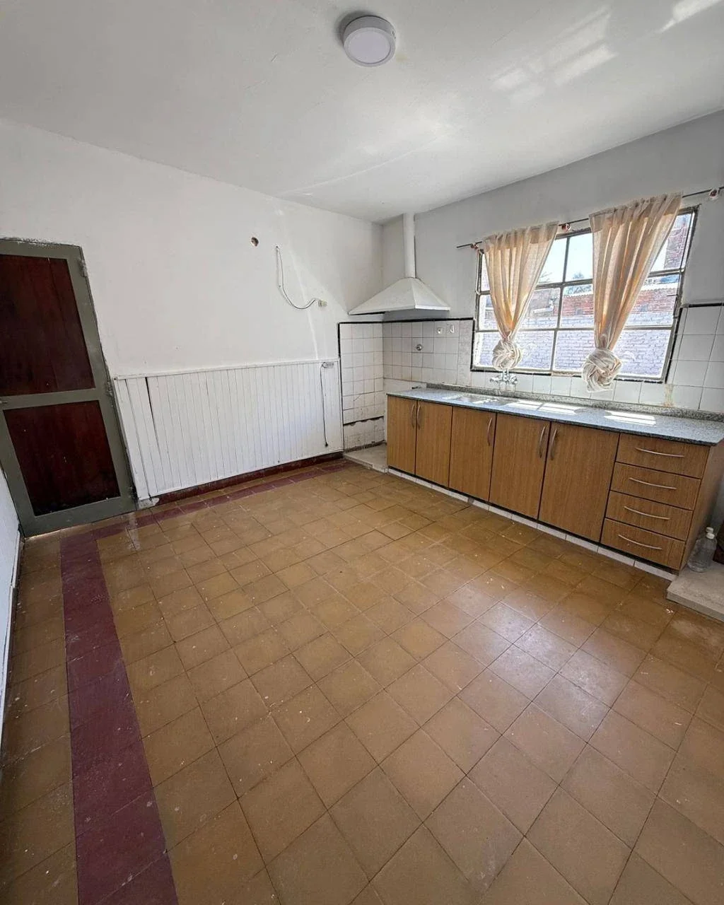 Casa en venta c/ cochera en Almafuerte - Imagen 3