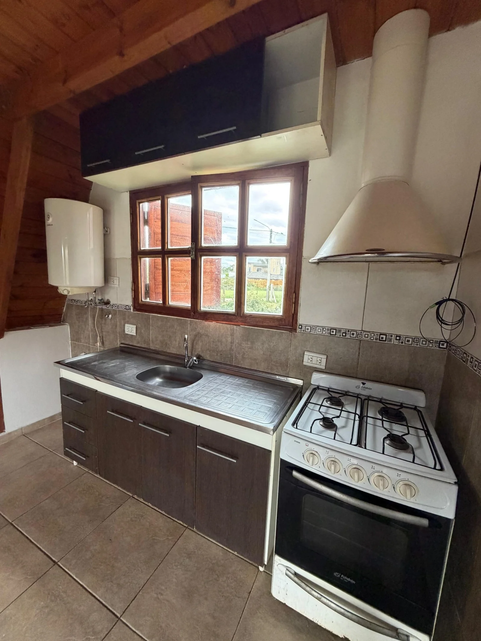 Casa en alquiler c/ cochera en Almafuerte - Imagen 5