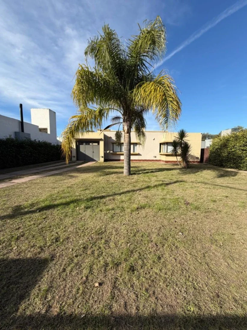 Casa en venta c/ cochera en Almafuerte - Imagen 2