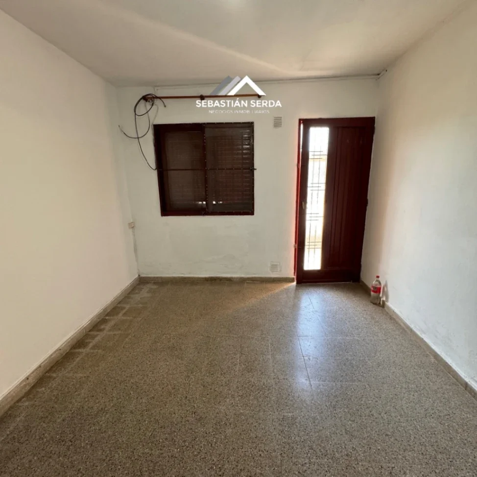 Casa en venta de 2 dormitorios c/ cochera en Almafuerte - Imagen 4