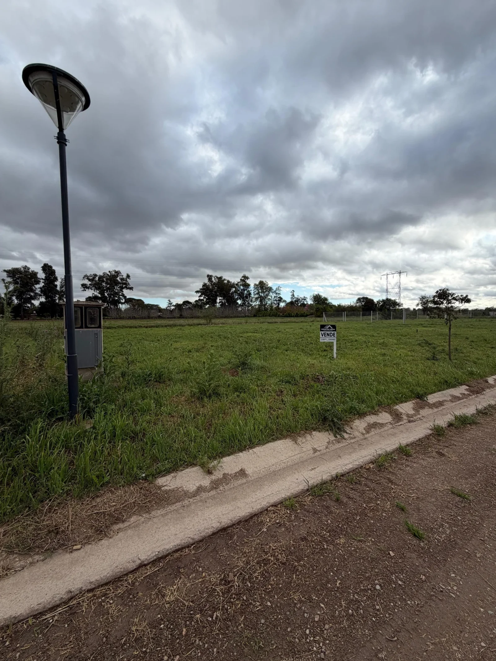 Terreno / Lote en venta de 348m2 ubicado en Almafuerte - Imagen 2