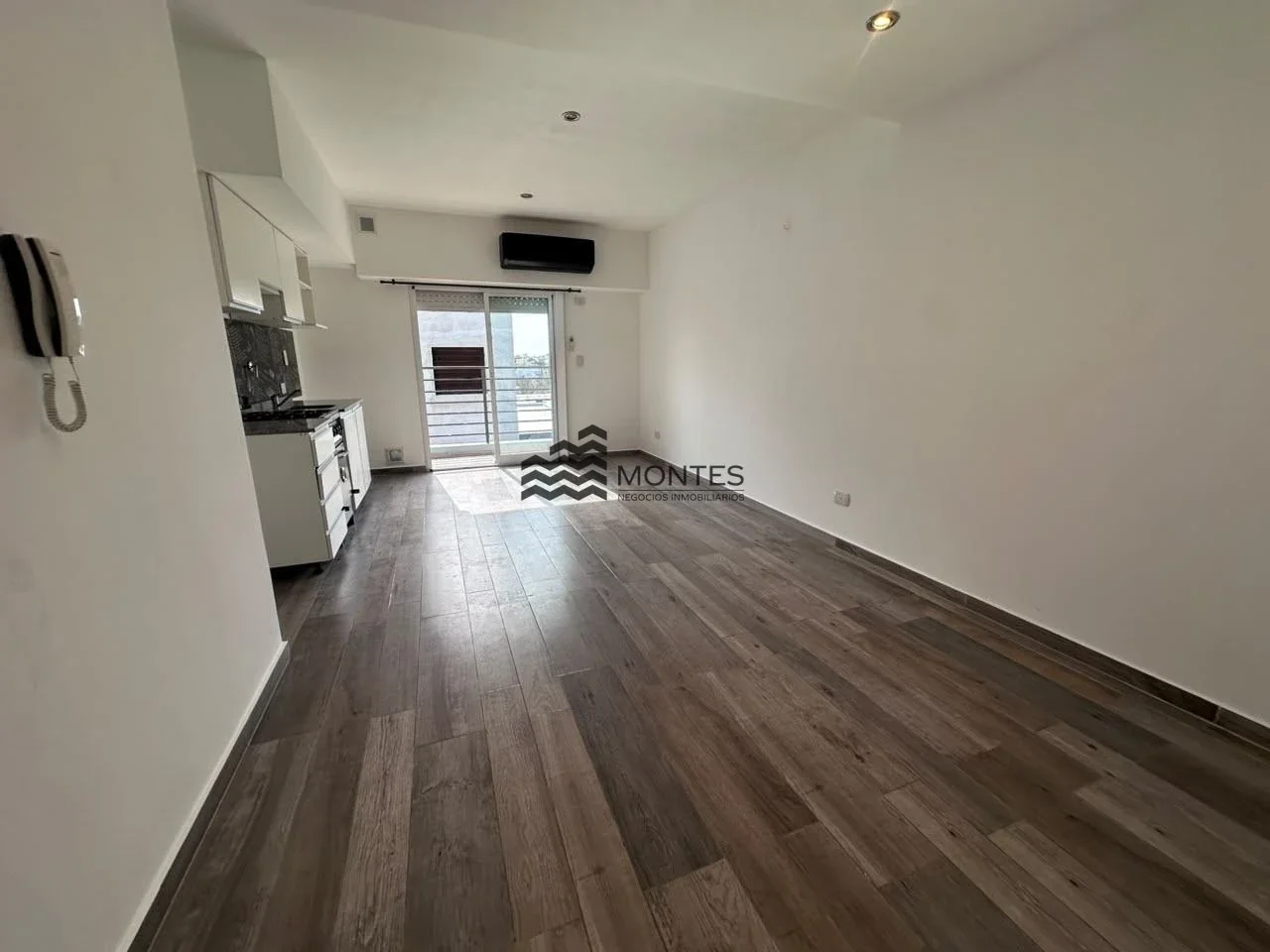 Departamento en alquiler en Villa Luzuriaga - Imagen 2