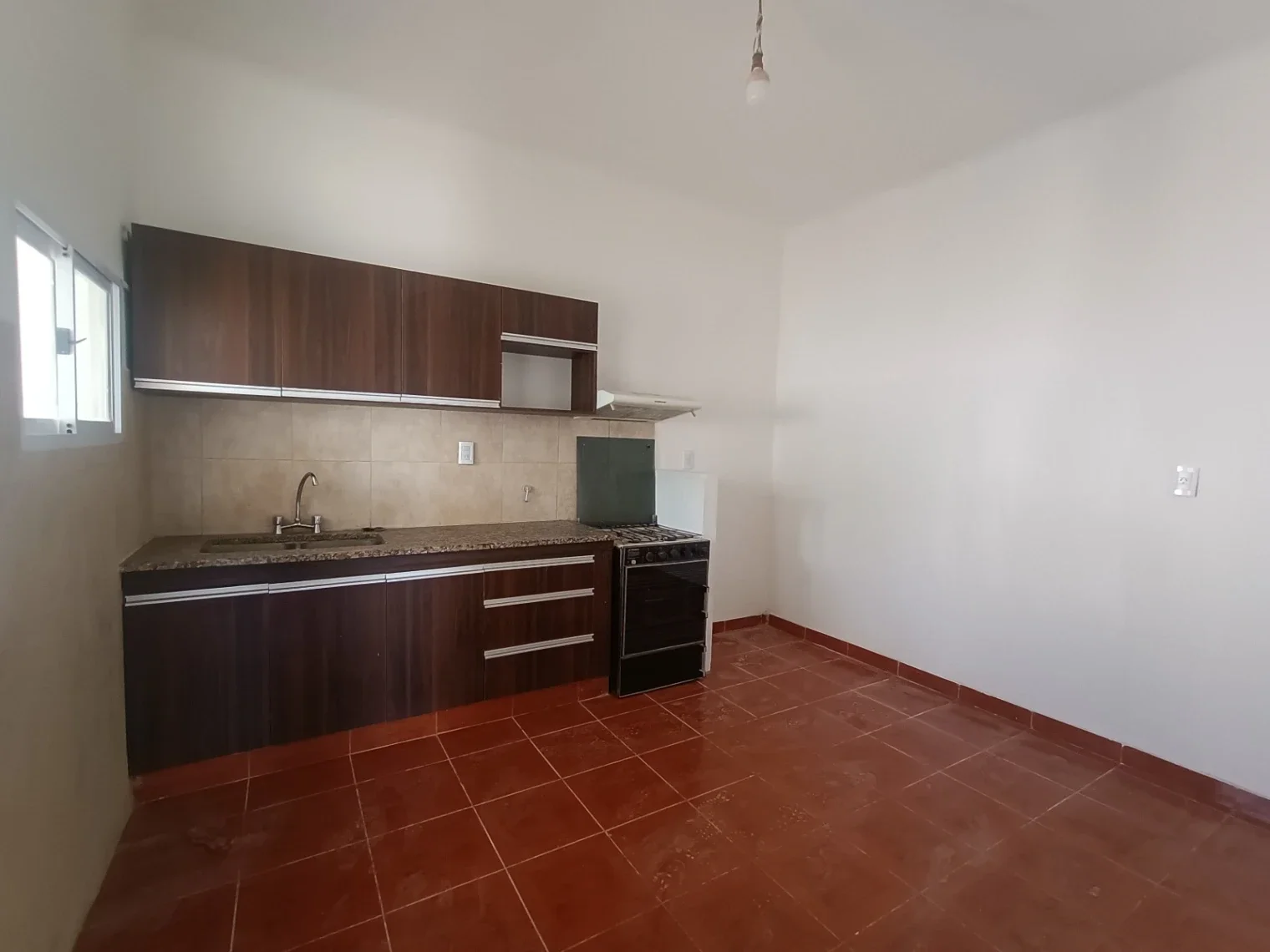 Casa en venta de 2 dormitorios en Punta Alta - Imagen 3