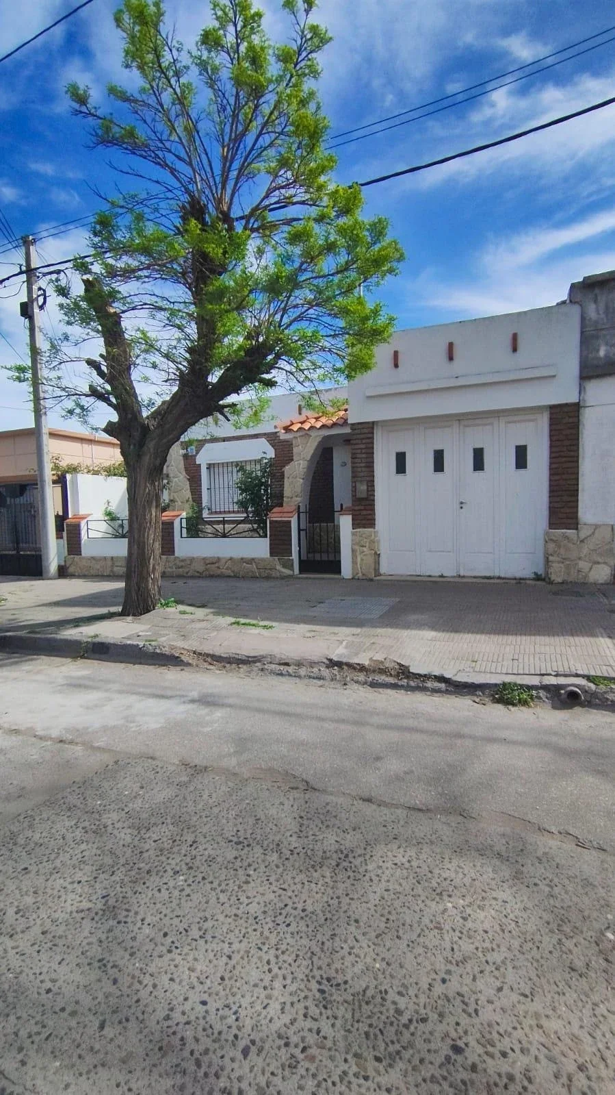 Casa en venta c/ cochera en Punta Alta - Imagen 4