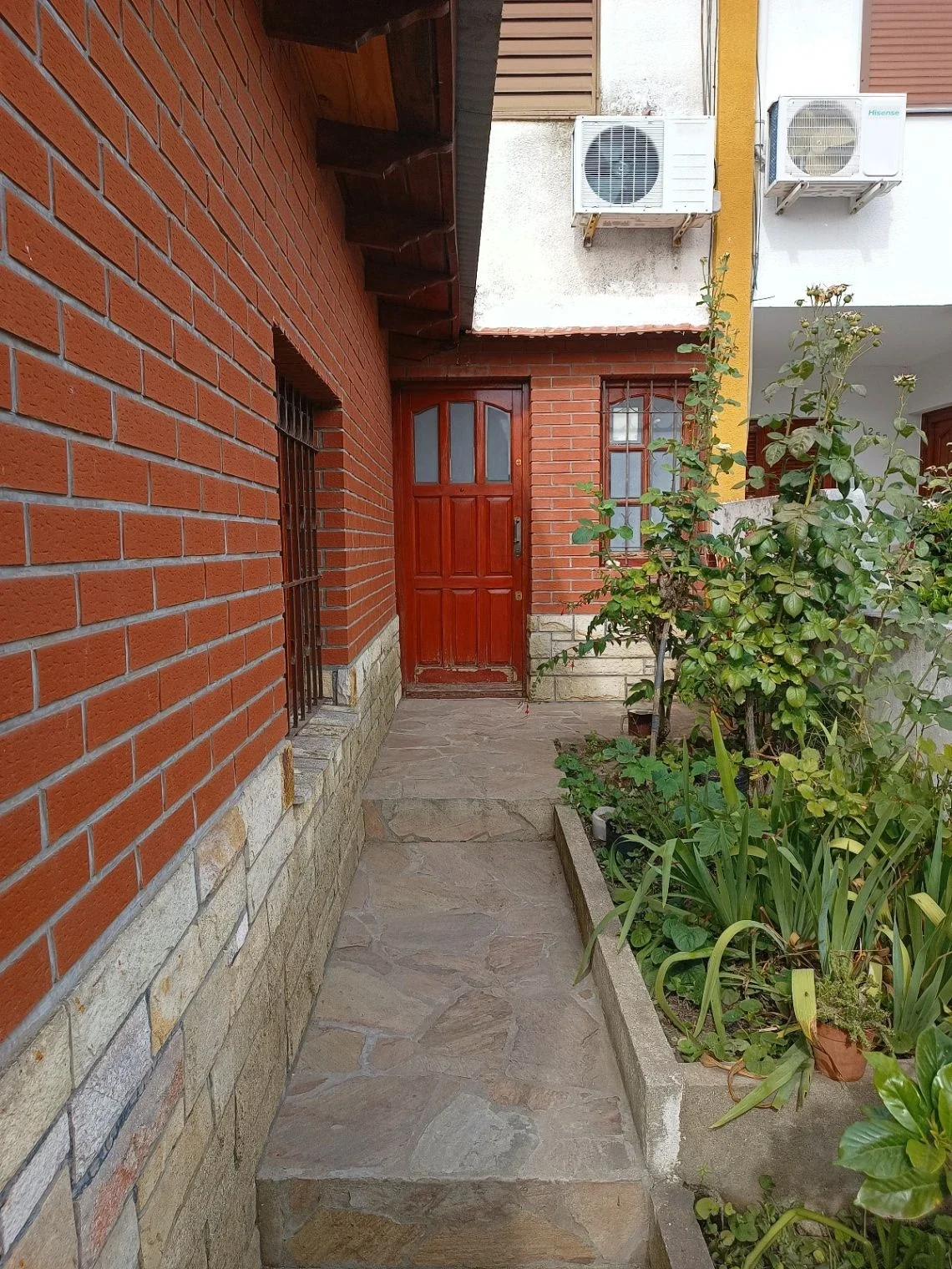 Dúplex en venta de 3 dormitorios c/ cochera en Punta Alta - Imagen 2