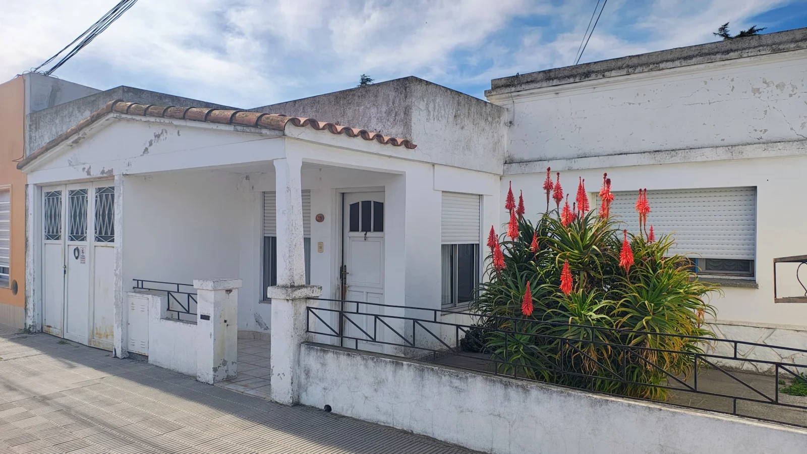Casa en venta c/ cochera en Punta Alta - Imagen 2