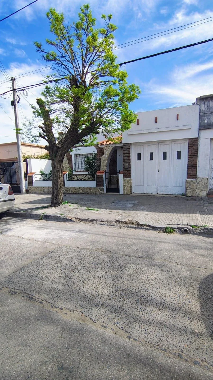 Casa en venta c/ cochera en Punta Alta - Imagen 2