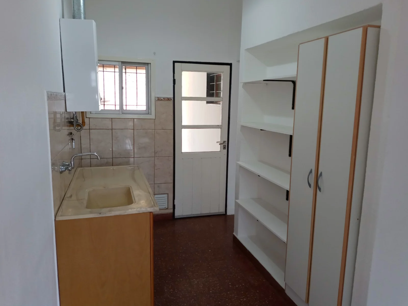Casa en venta c/ cochera en Punta Alta - Imagen 2