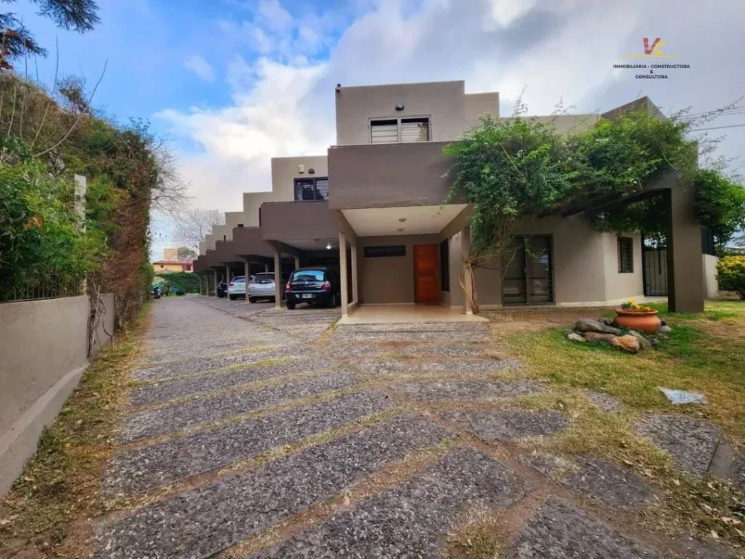 Dúplex 2 Dormitorios con Pileta, Patio y Cochera – Sol y Lago, Carlos Paz - Imagen 2
