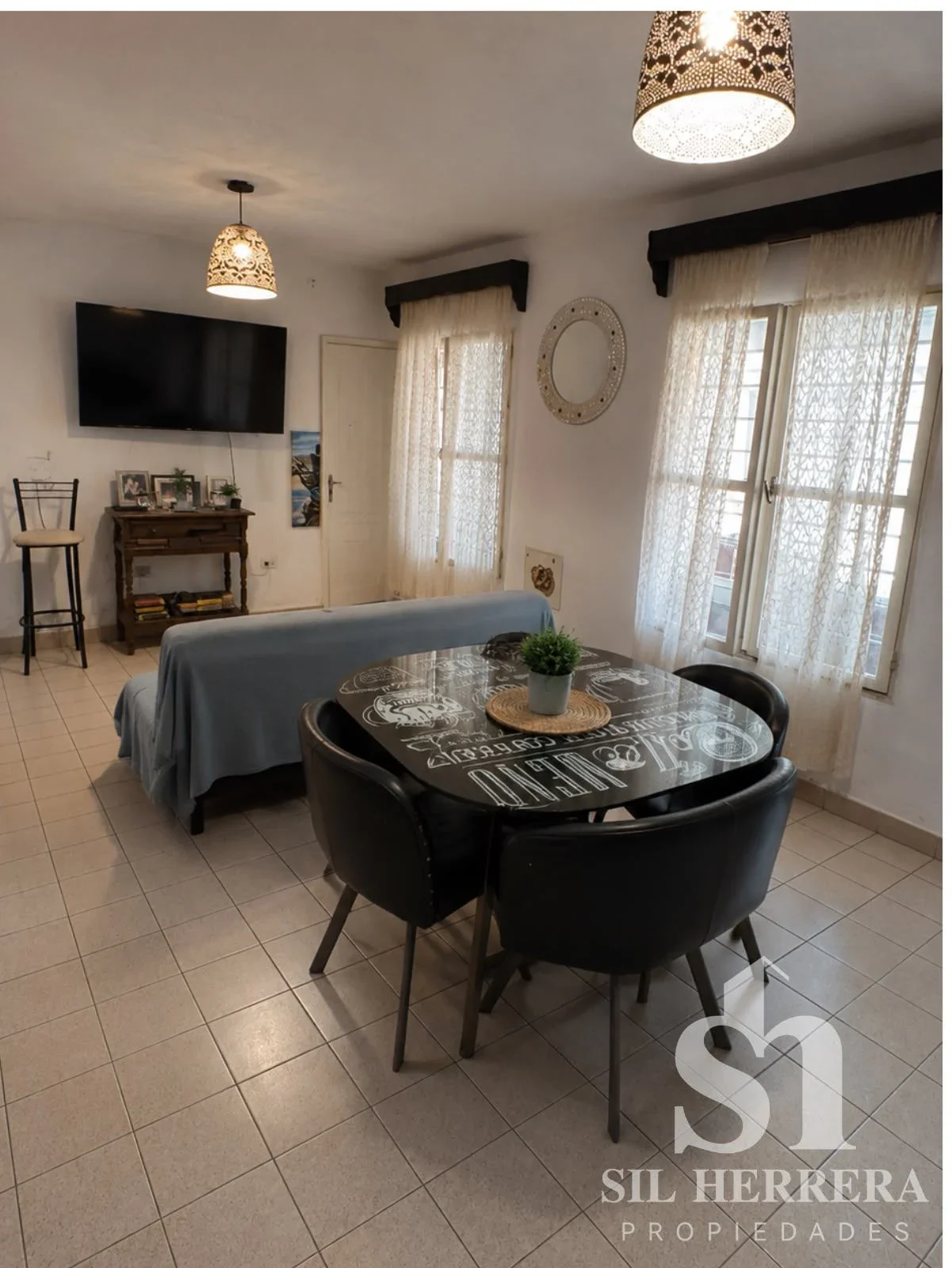 Casa en venta c/ cochera en El Huaico - Imagen 2