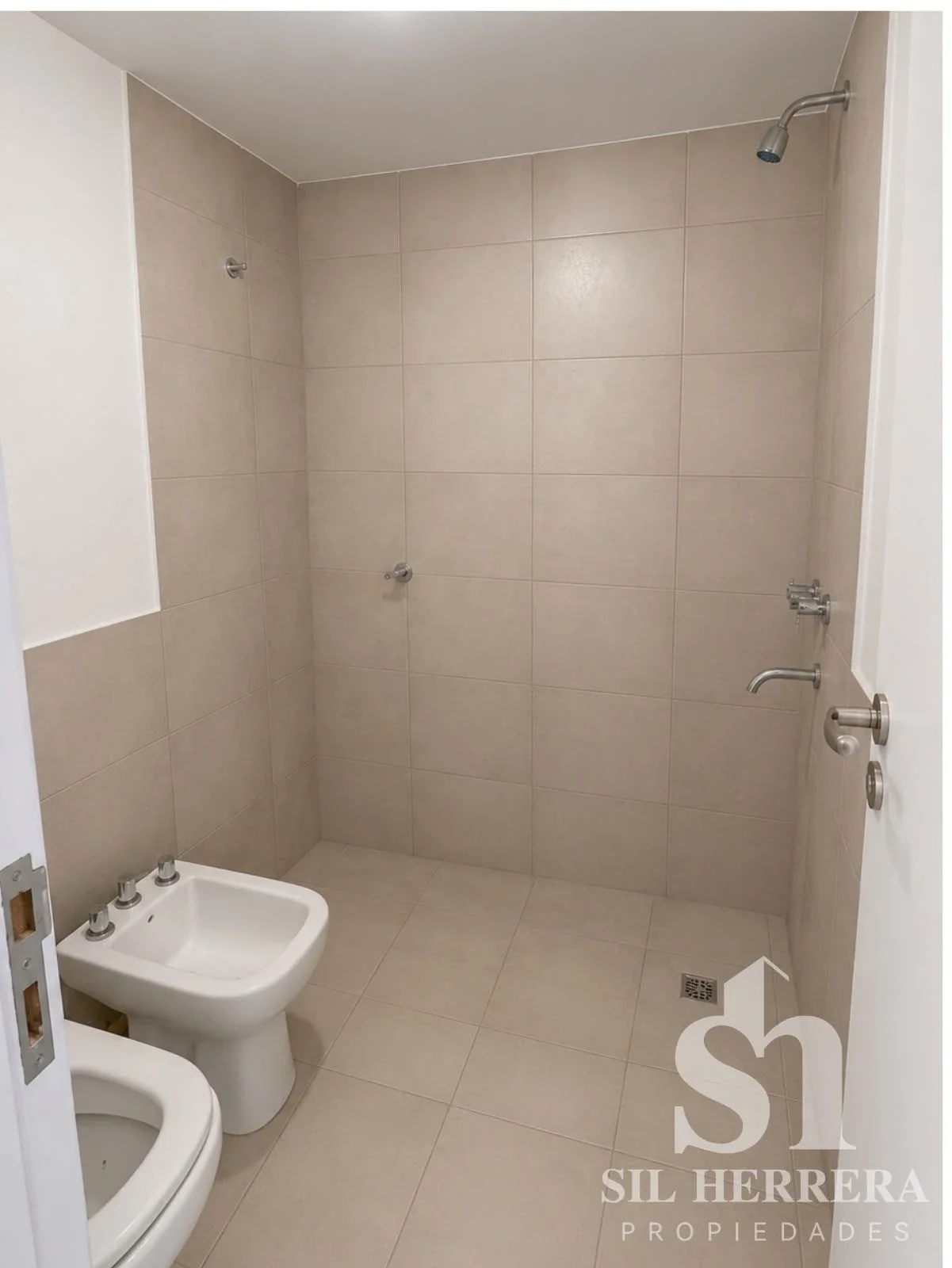 Departamento en alquiler c/ cochera en Centro - Imagen 3