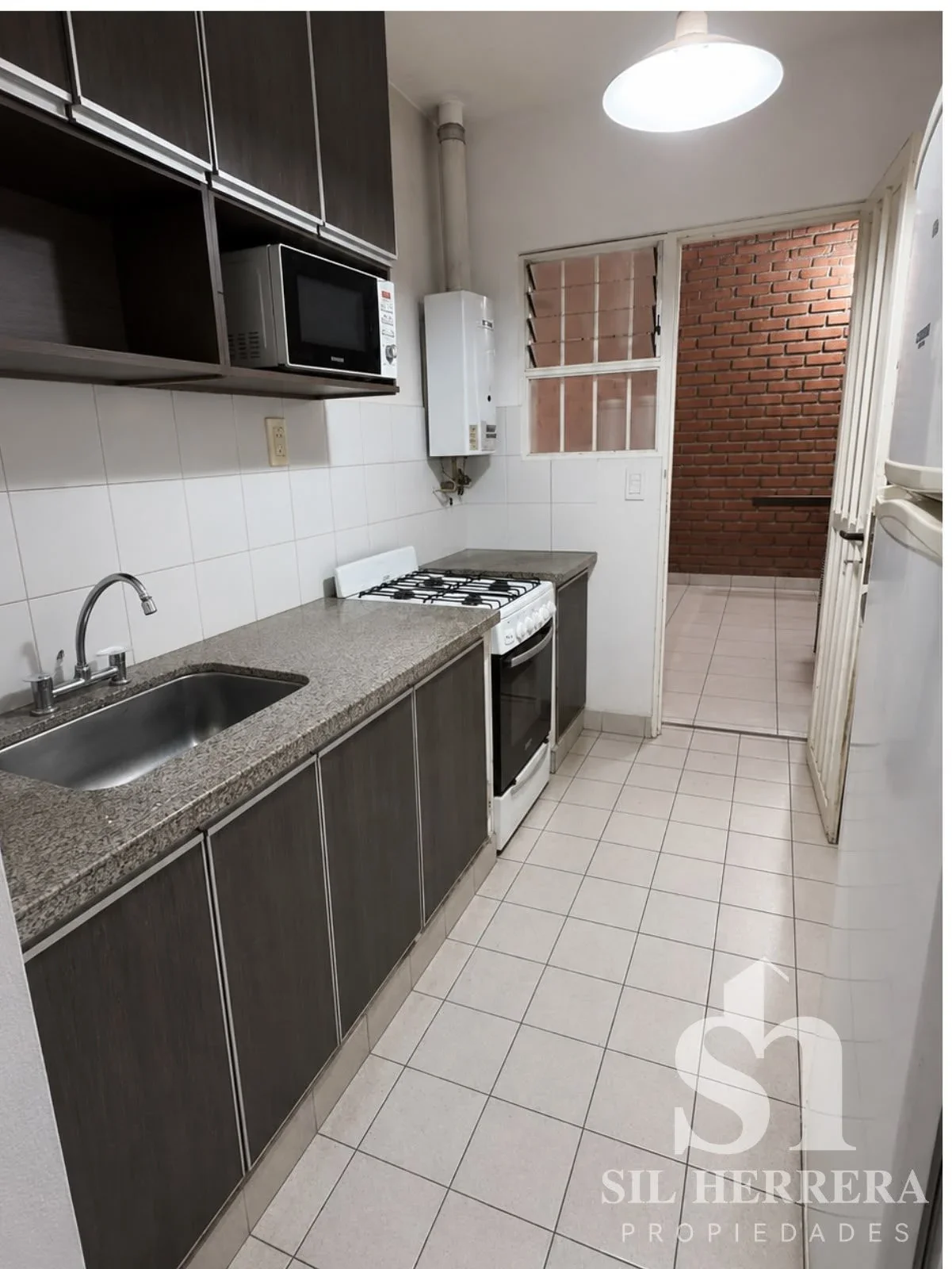 Casa en venta c/ cochera en El Huaico - Imagen 5