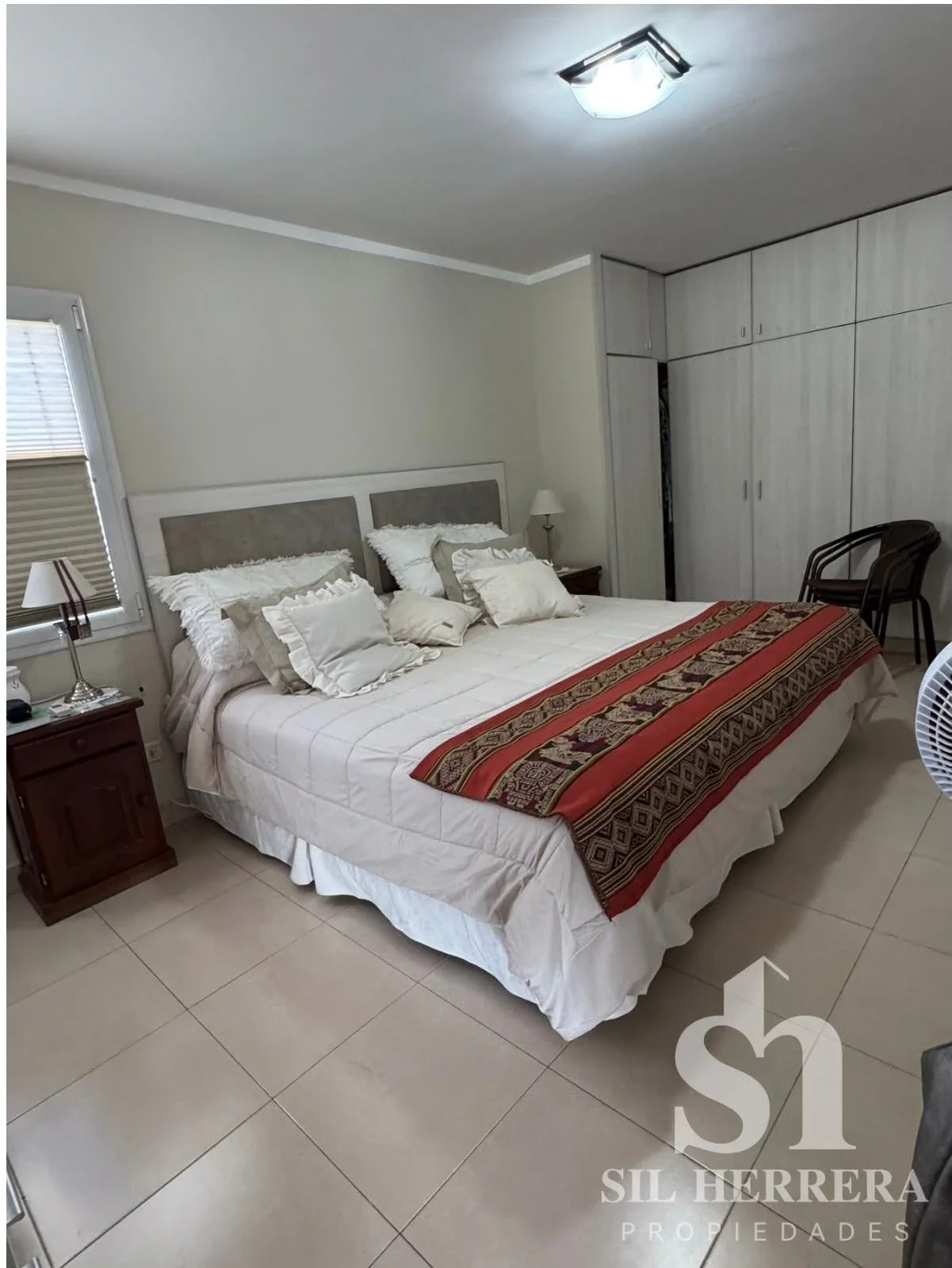 Casa en venta c/ cochera en El Huaico - Imagen 3