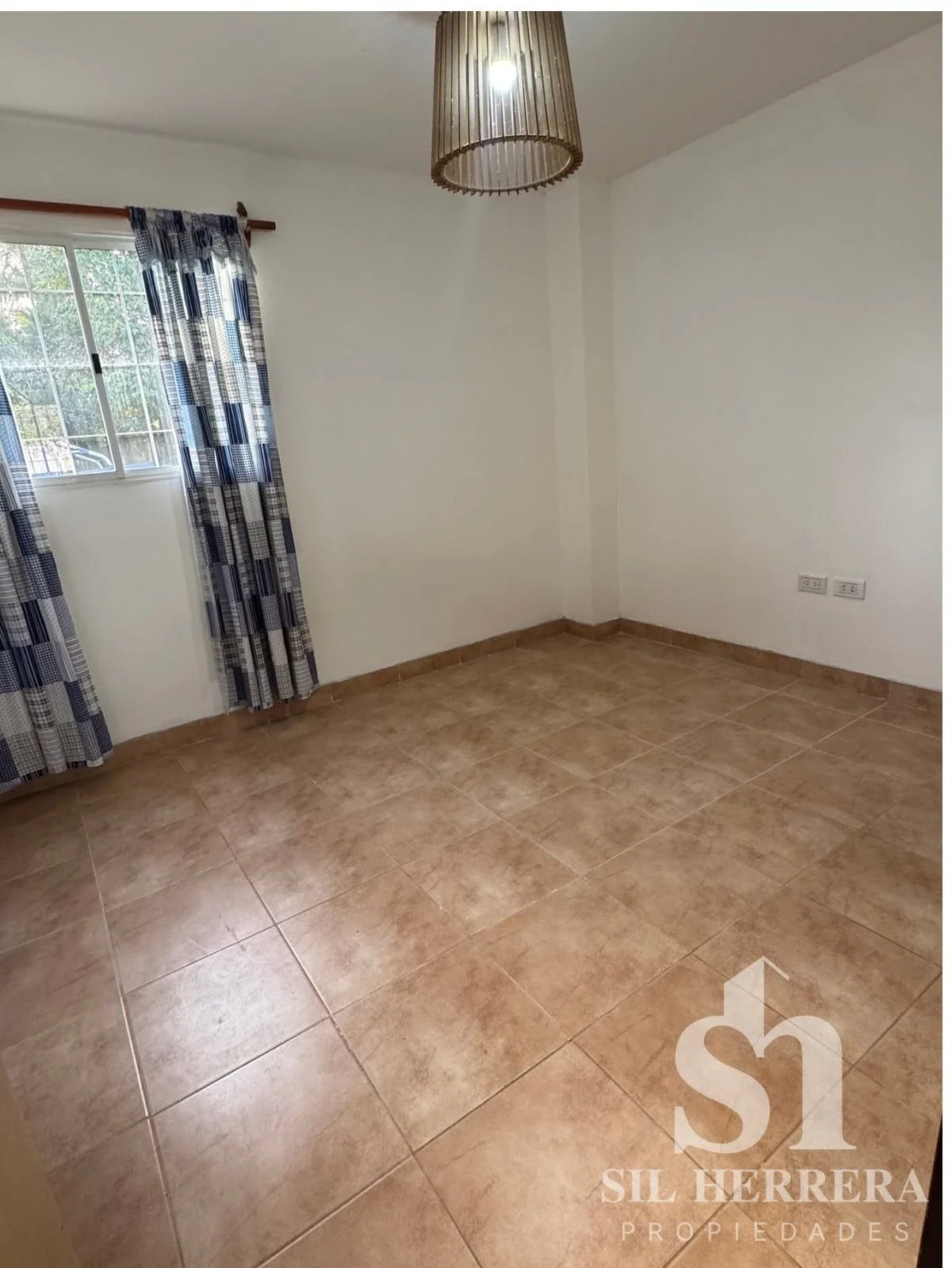 Casa en venta c/ cochera en La Caldera - Imagen 4