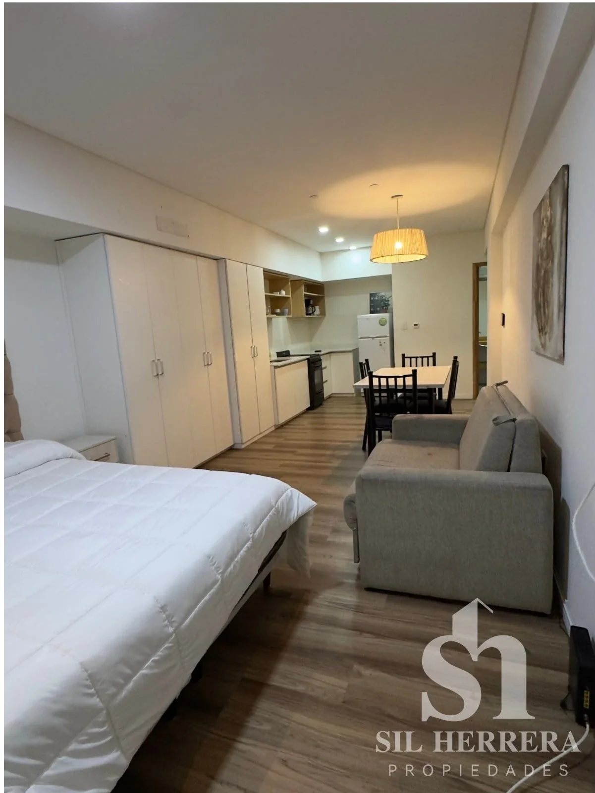 Departamento en alquiler c/ cochera en Centro - Imagen 2