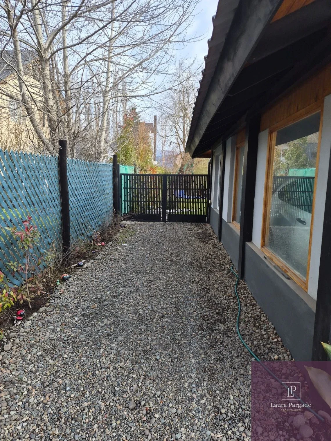 Casa en venta c/ cochera en San Martin de los Andes - Imagen 3