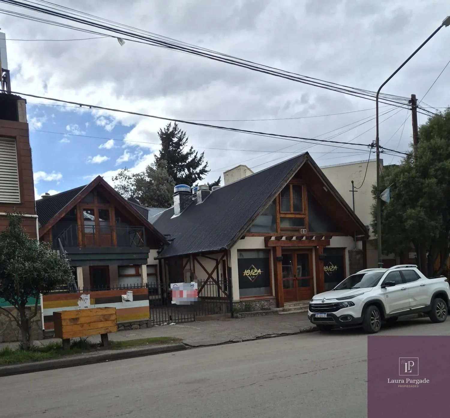 Local comercial en alquiler ubicado en Junín de los Andes - Imagen 1