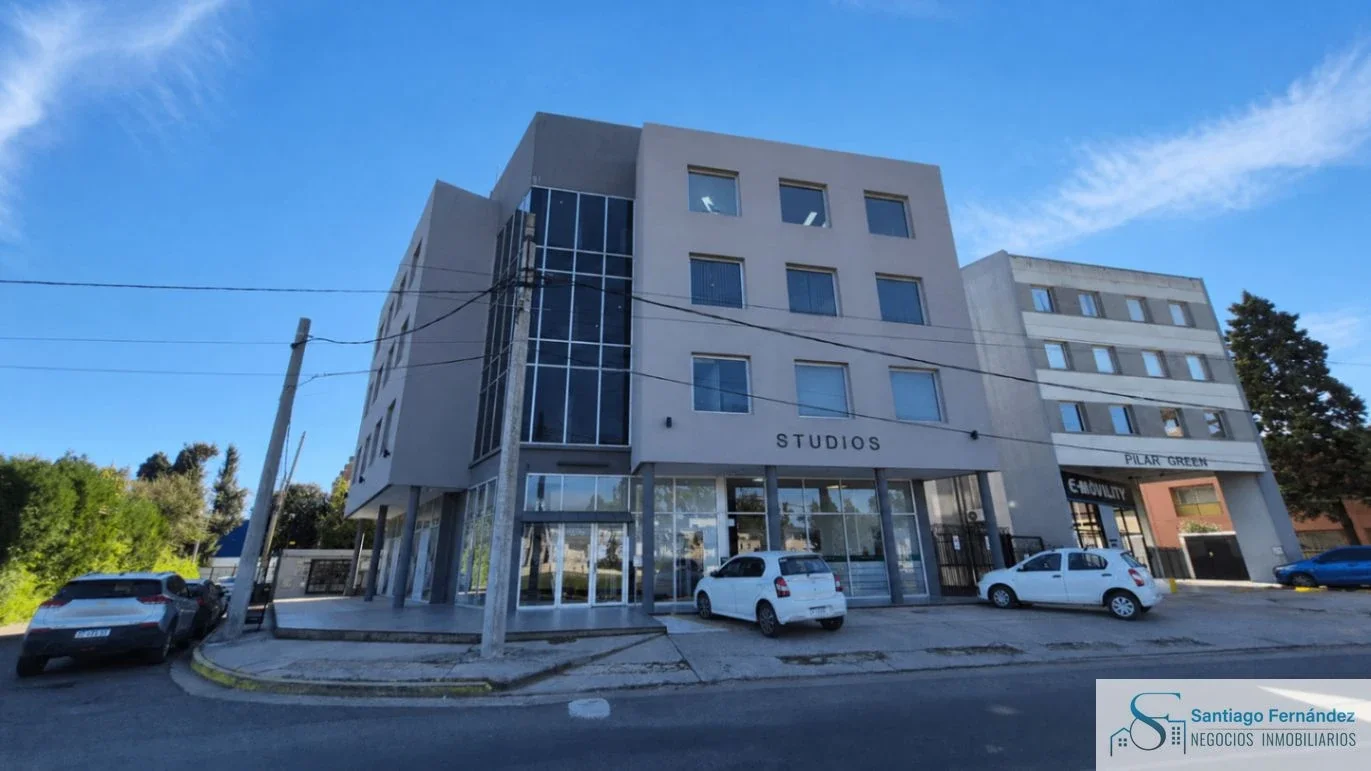 Oficina en alquiler 50 m2  1 despacho Office baño cochera Pilar - Imagen 3