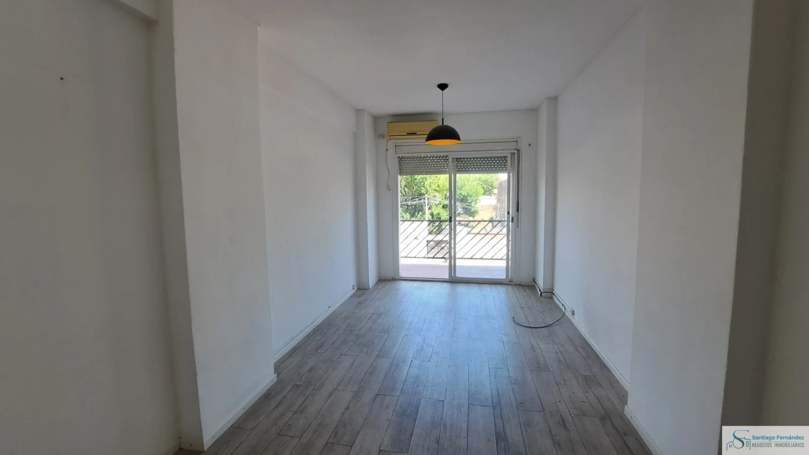 Oportunidad en Pilar Centro 2 amb con balcón corrido y excelente luz - Imagen 4