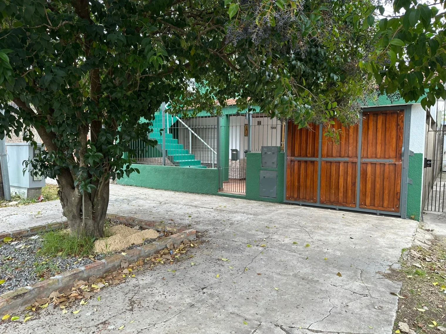 CASA 3AMB. CON GARAJE PASANTE - Imagen 2
