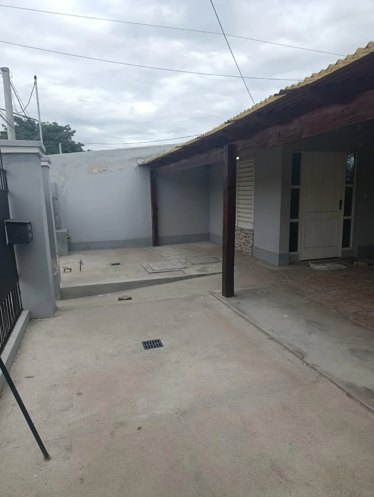 Casa en alquiler c/ cochera en Otros Barrios - Imagen 2