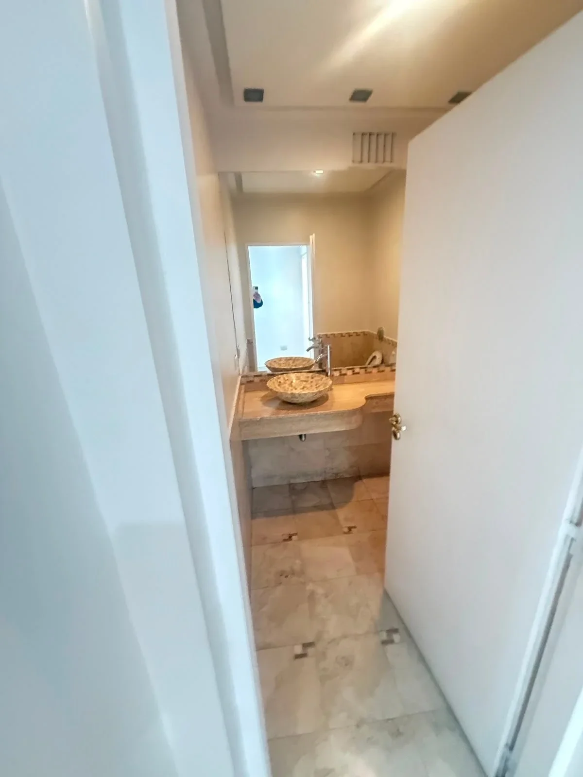Departamento en alquiler c/ cochera en Centro - Imagen 4