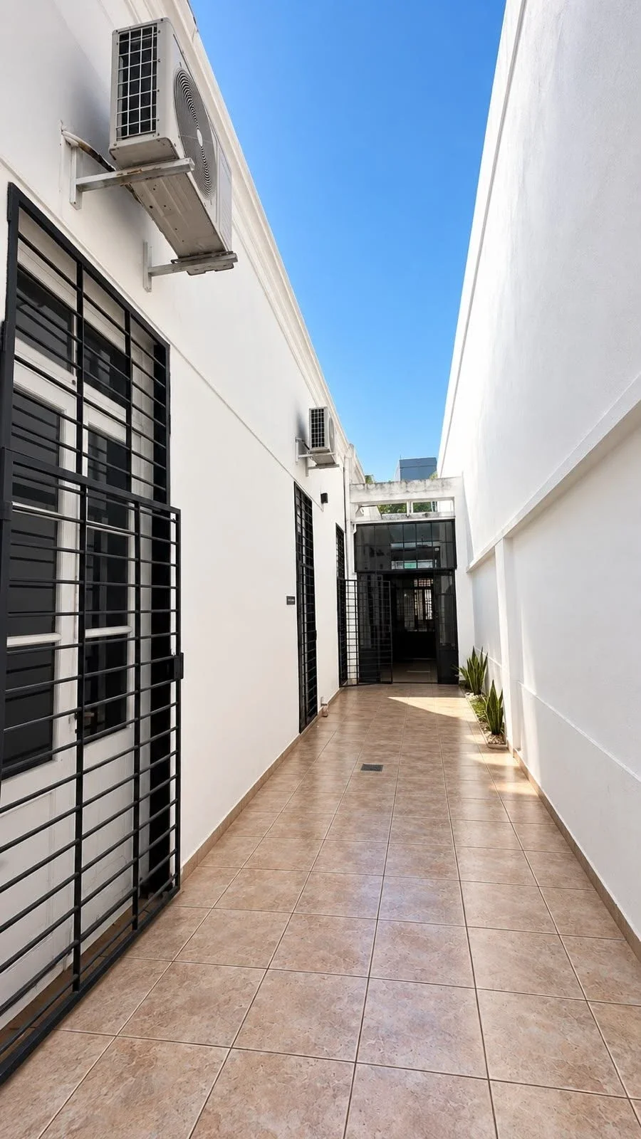 Local comercial en alquiler ubicado en Centro - Imagen 2