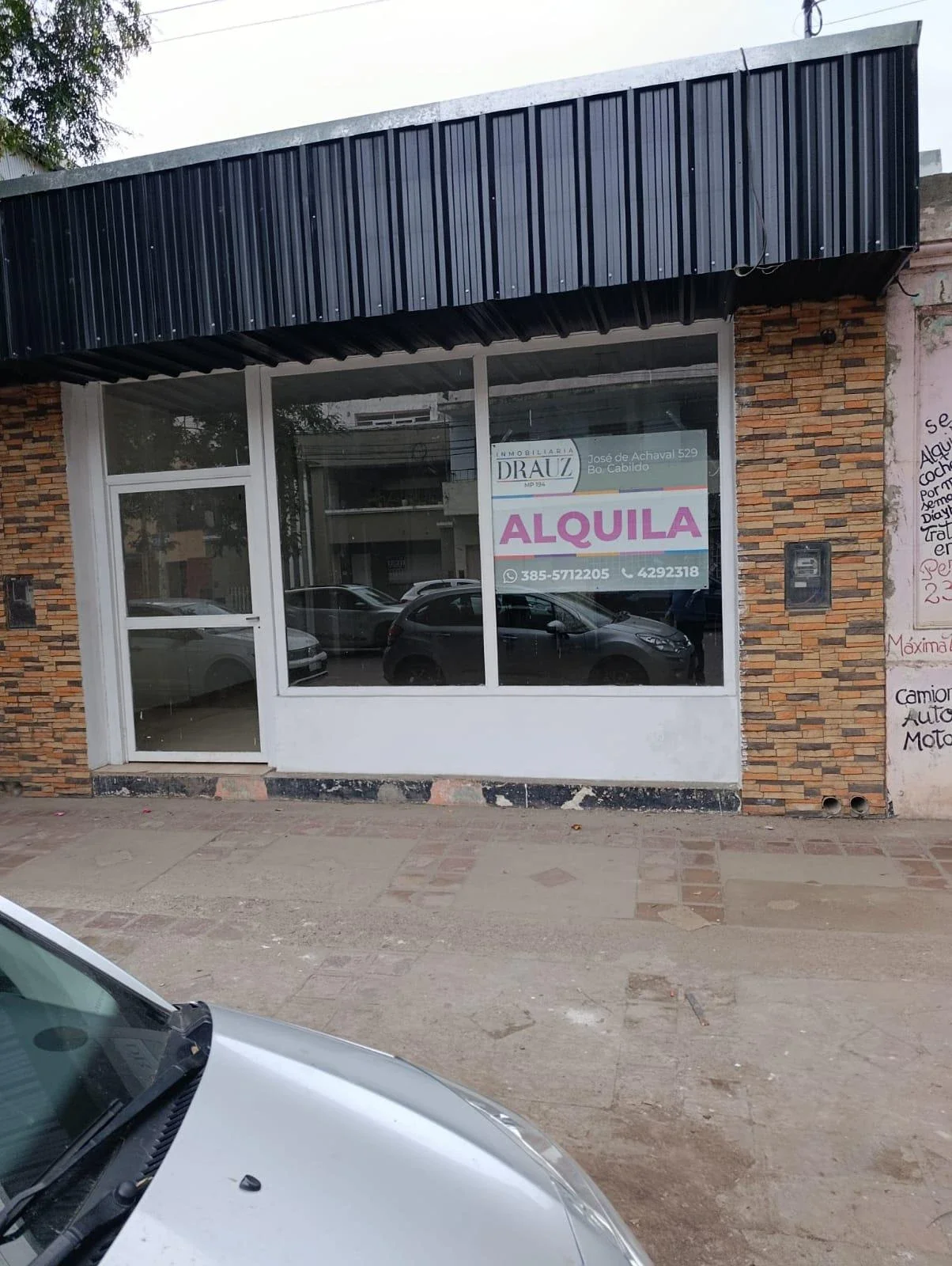 Local comercial en alquiler ubicado en Centro - Imagen 1
