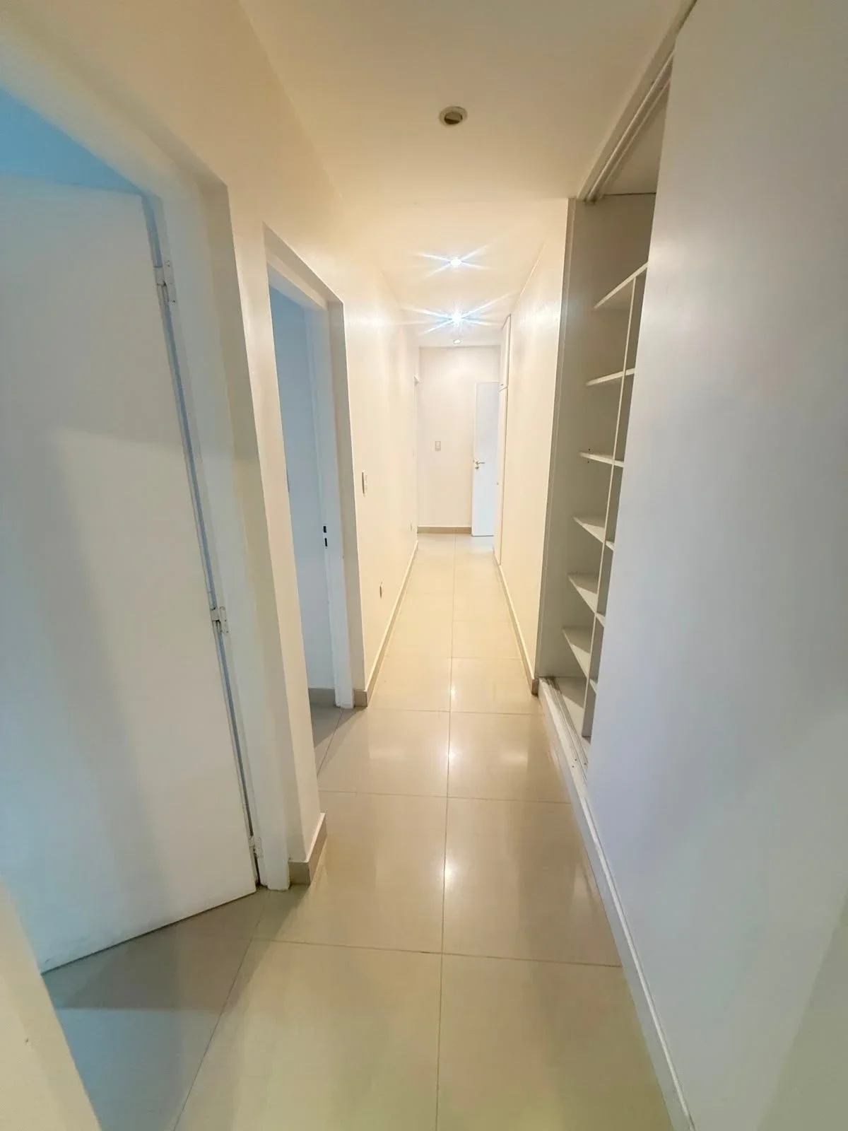 Departamento en alquiler c/ cochera en Centro - Imagen 5