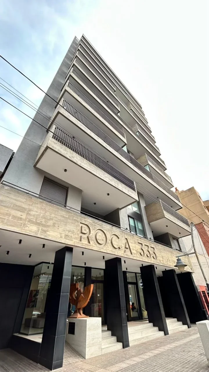Departamento en alquiler c/ cochera en Centro - Imagen 1