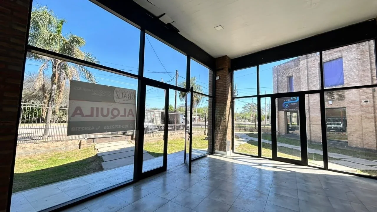 Local comercial en alquiler ubicado en Otros Barrios - Imagen 2