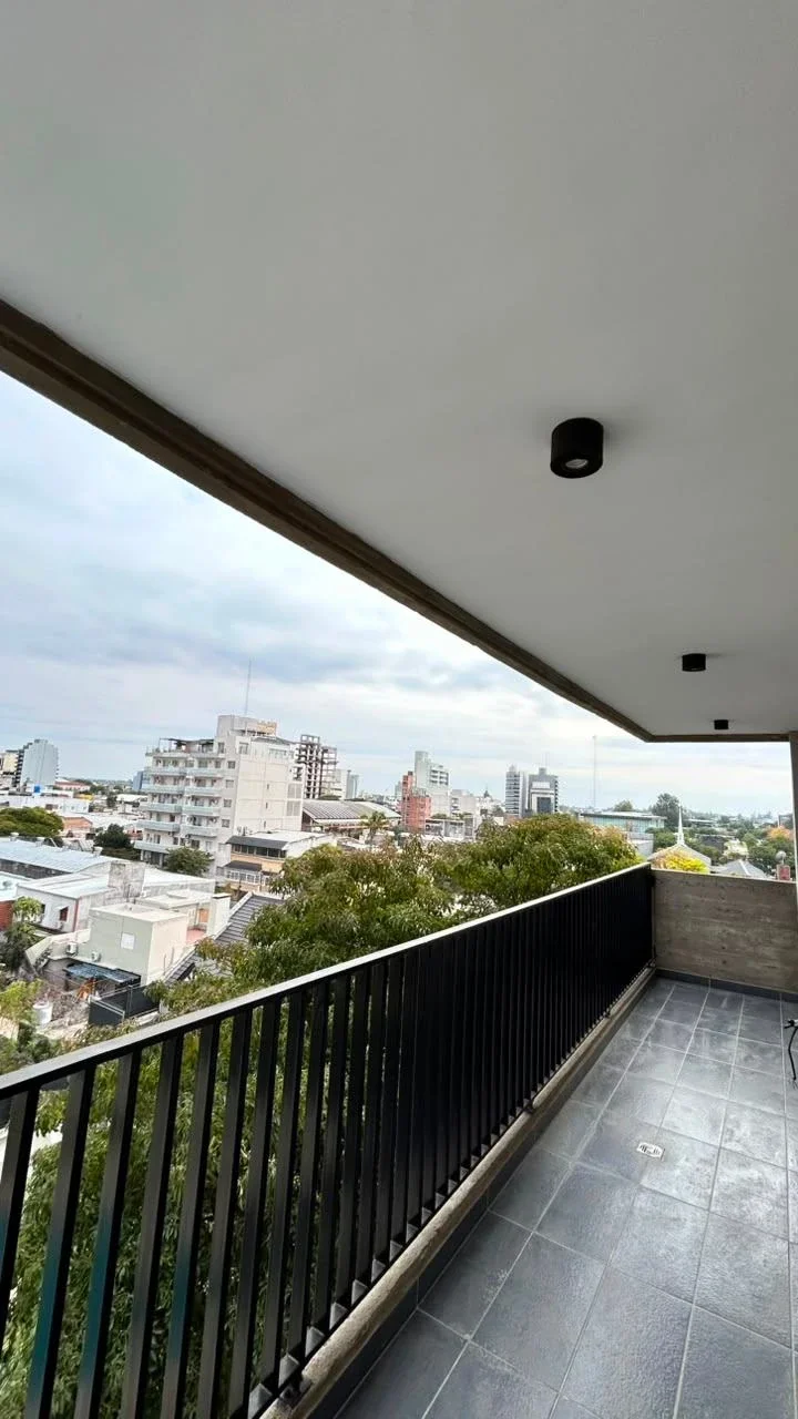 Departamento en alquiler c/ cochera en Centro - Imagen 2