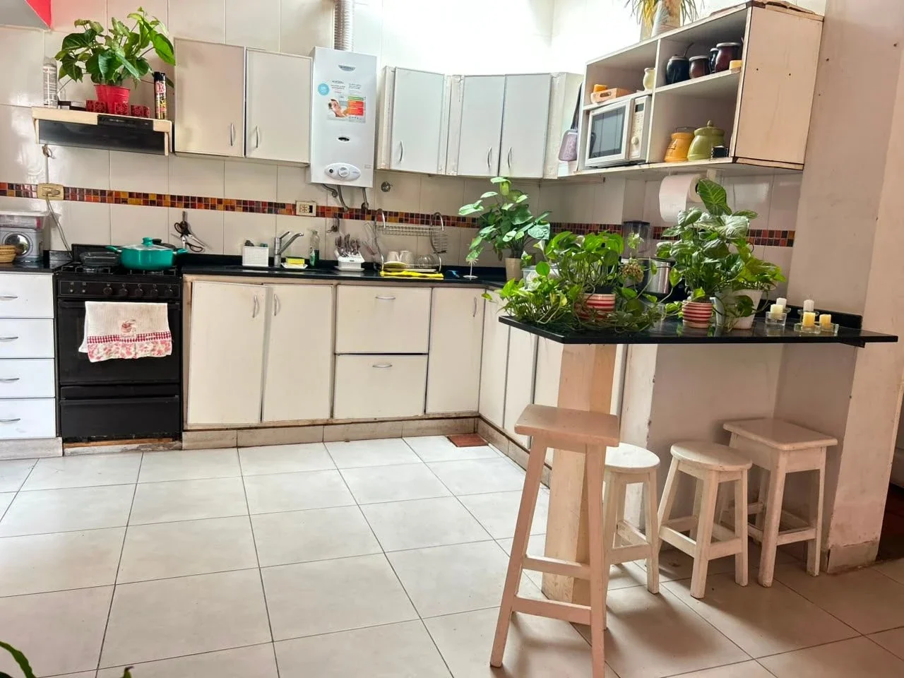 Casa en venta c/ cochera en Centro - Imagen 2