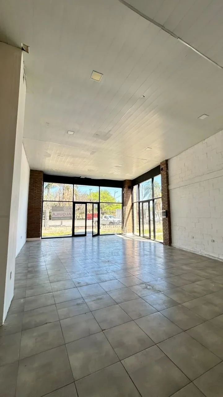 Local comercial en alquiler ubicado en Otros Barrios - Imagen 5