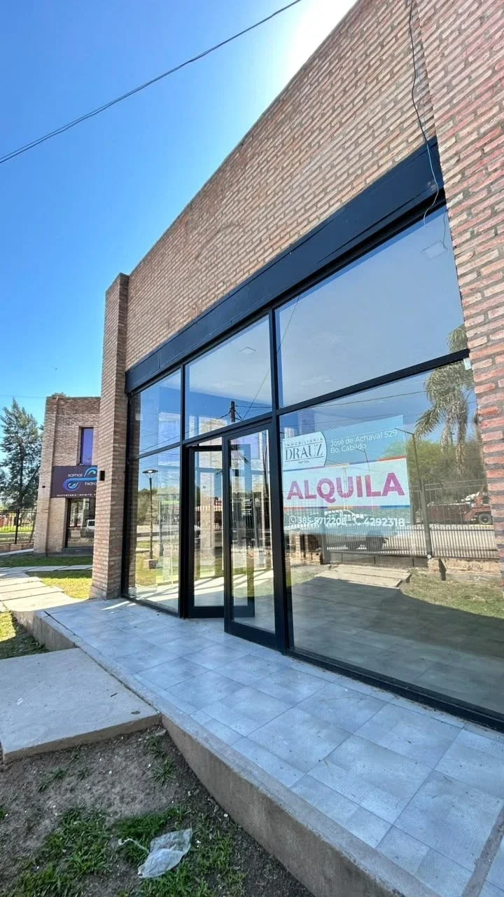 Local comercial en alquiler ubicado en Otros Barrios - Imagen 1