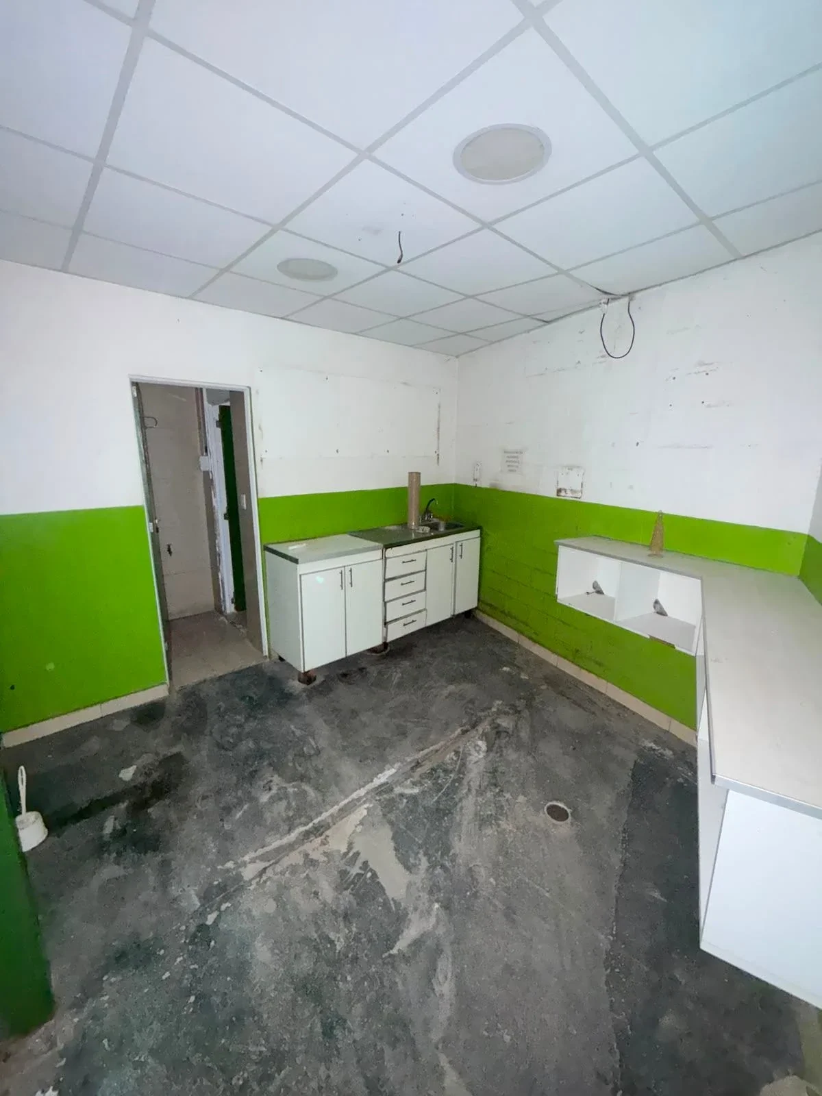 Galpón en alquiler de 260m2 ubicado en Otros Barrios - Imagen 3