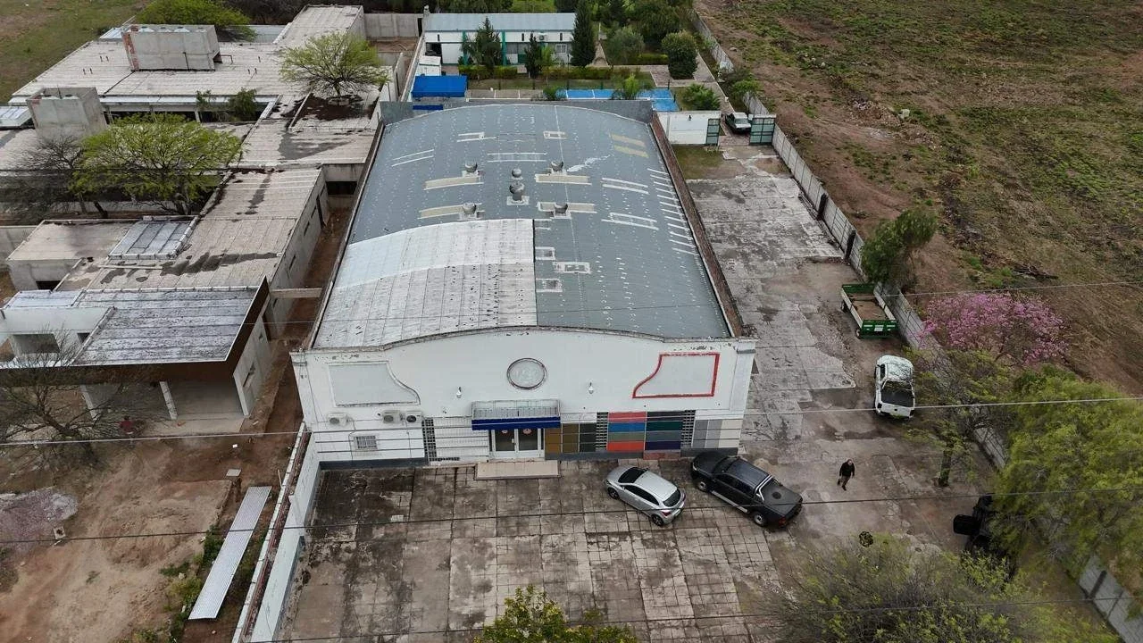 Galpón en alquiler de 1260m2 ubicado en Otros Barrios - Imagen 1