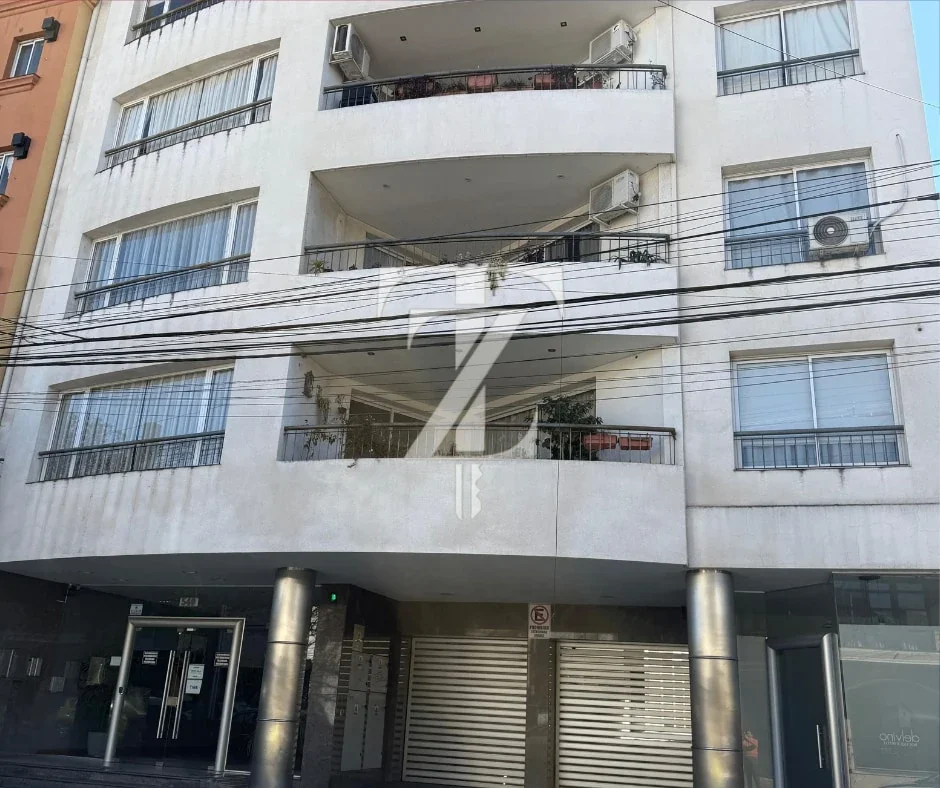 Departamento en alquiler c/ cochera en Centro - Imagen 2