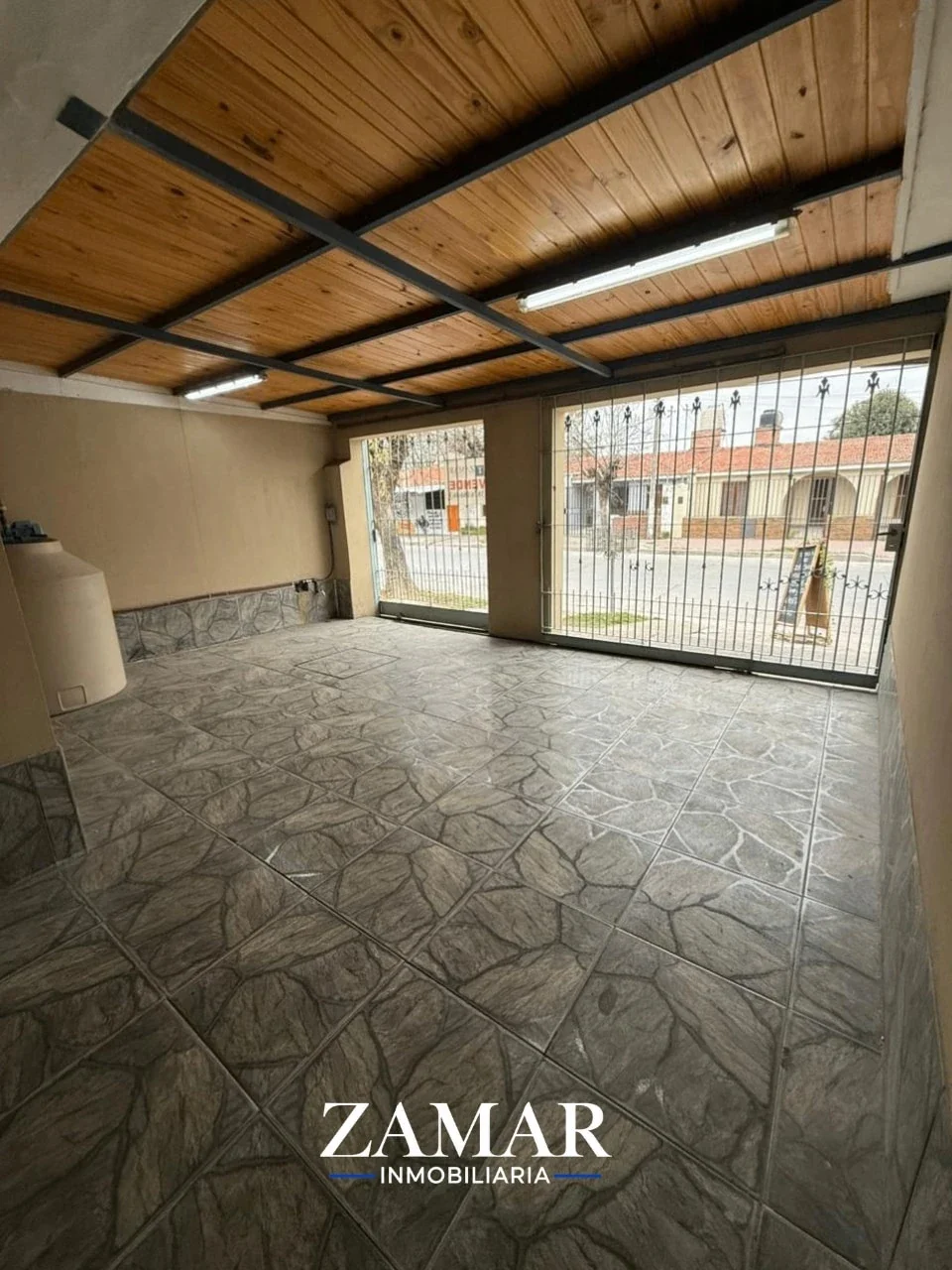 Casa en alquiler c/ cochera en Zona Sur - Imagen 3