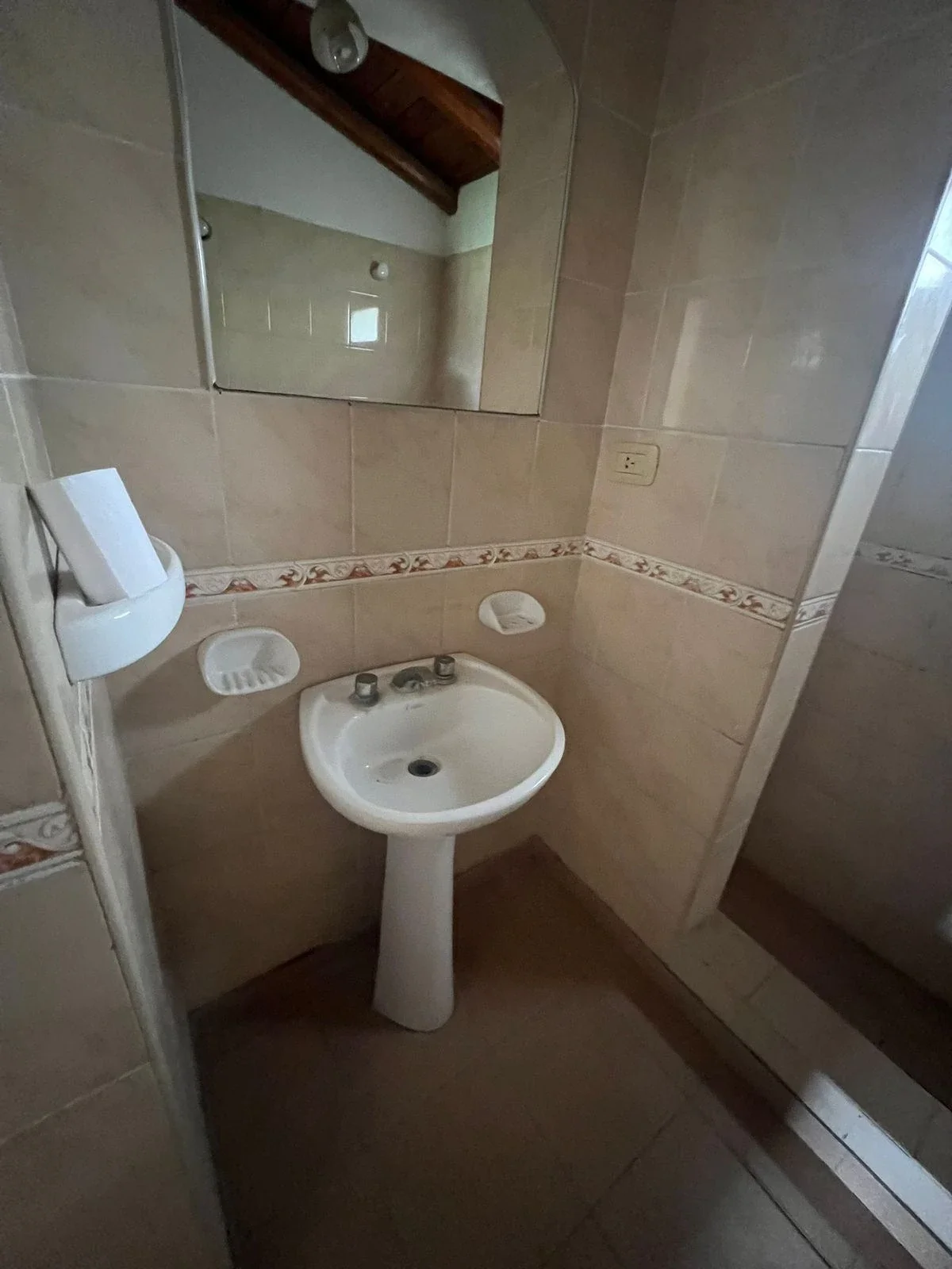 Casa en alquiler c/ cochera en 25 de Mayo - Imagen 5