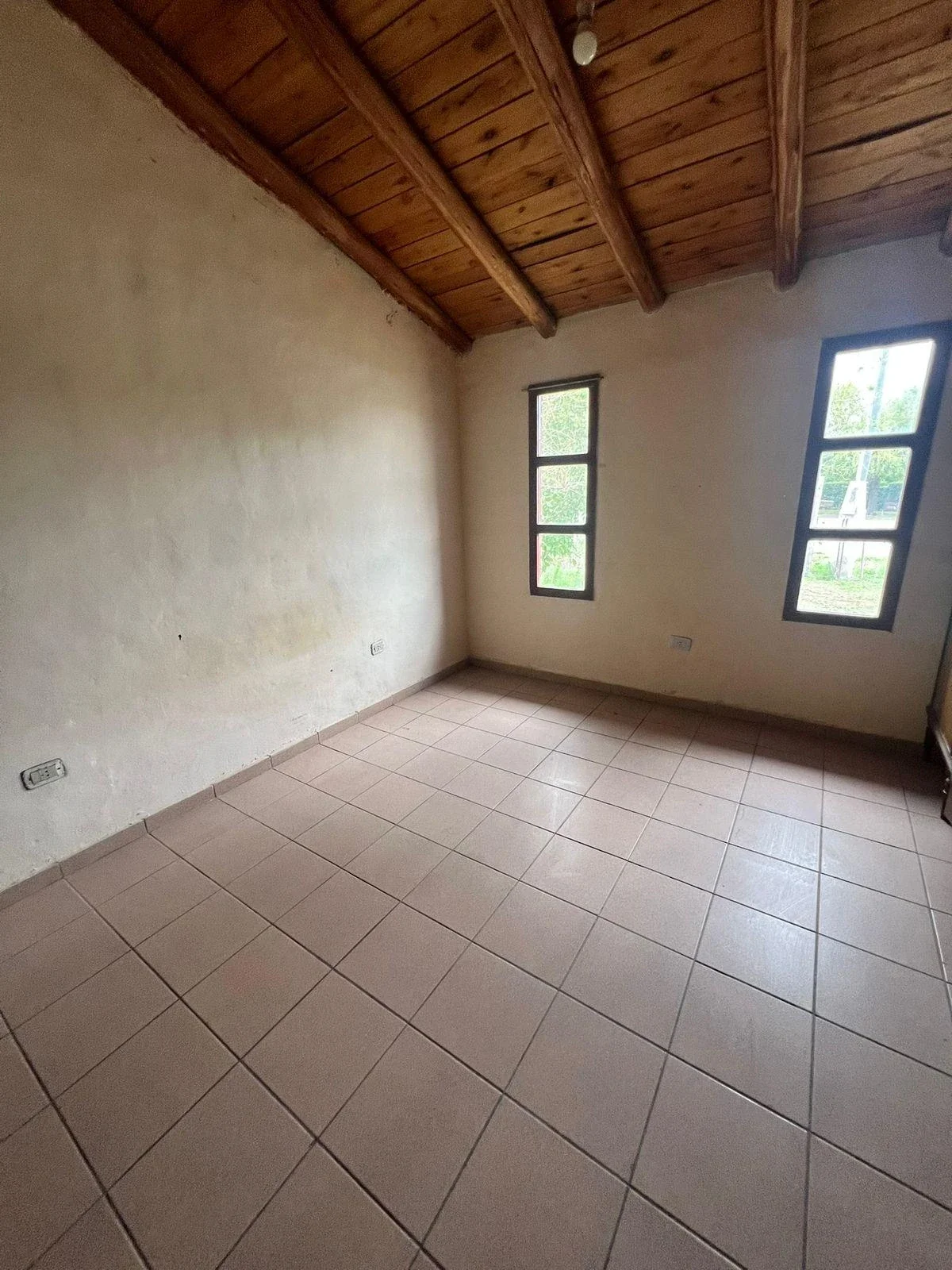 Casa en alquiler c/ cochera en 25 de Mayo - Imagen 4