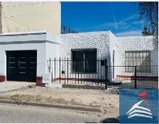 Casa en alquiler c/ cochera en San Pedro - Imagen 1