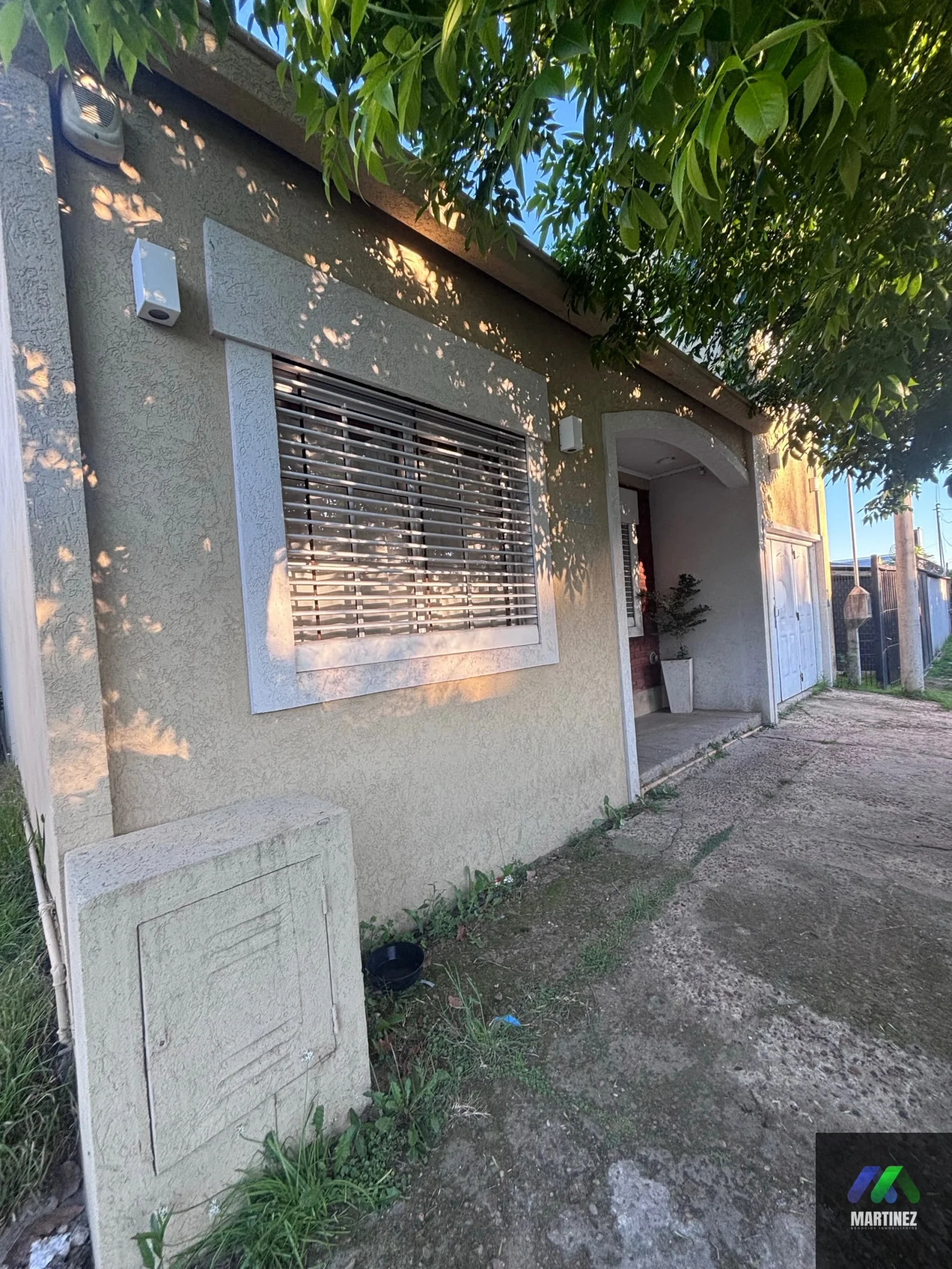 Casa en venta c/ cochera en Gualeguaychú - Imagen 1