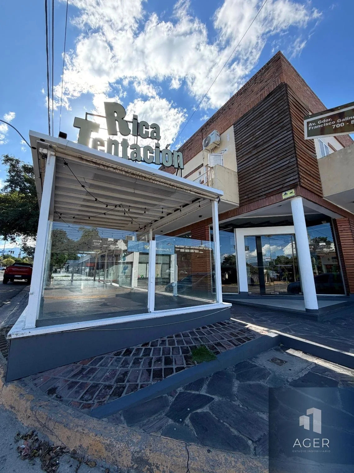 ALQUILA LOCAL GASTRONOMICO / SOBRE AV. GALINDEZ - Imagen 1