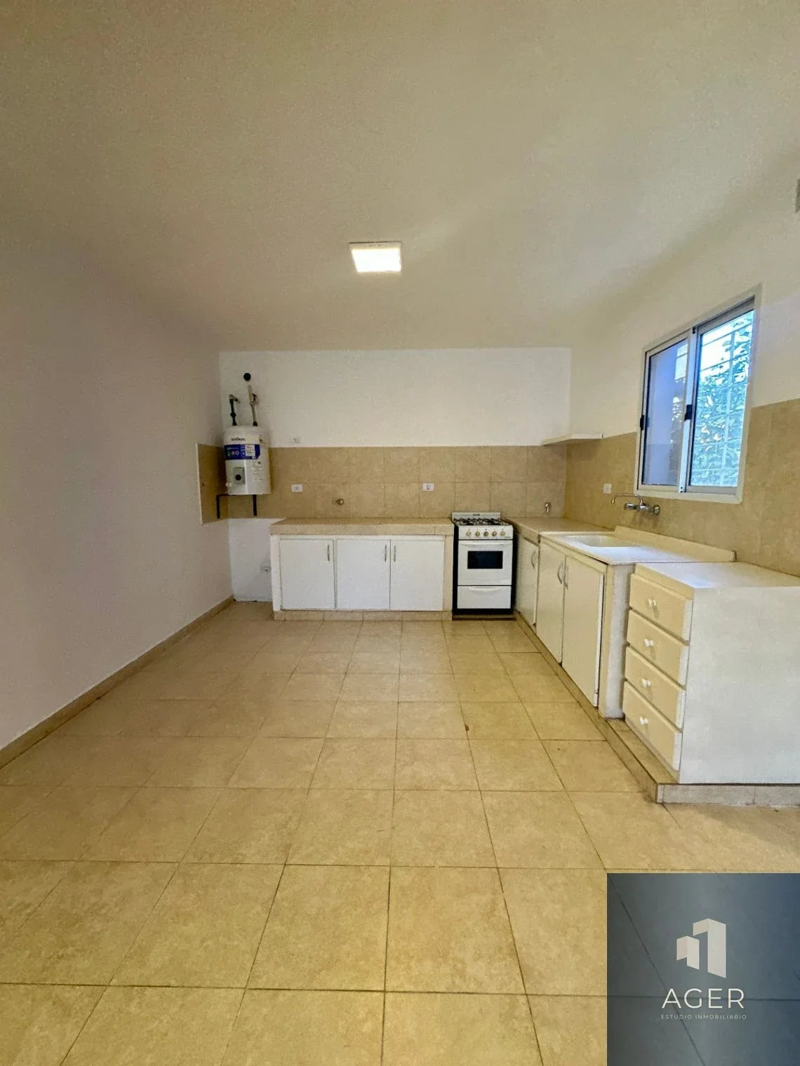 ALQUILA DUPLEX / ZONA ALTA - Imagen 3