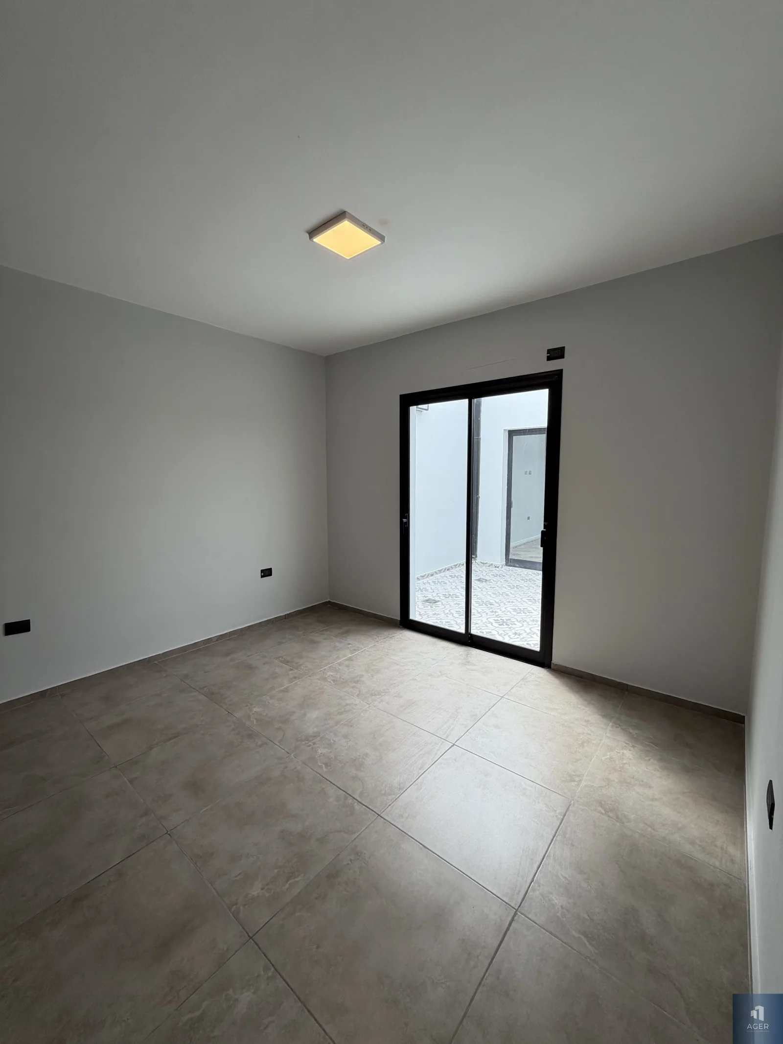 ALQUILA DUPLEX EJECUTIVO / ZONA ALTA - Imagen 3