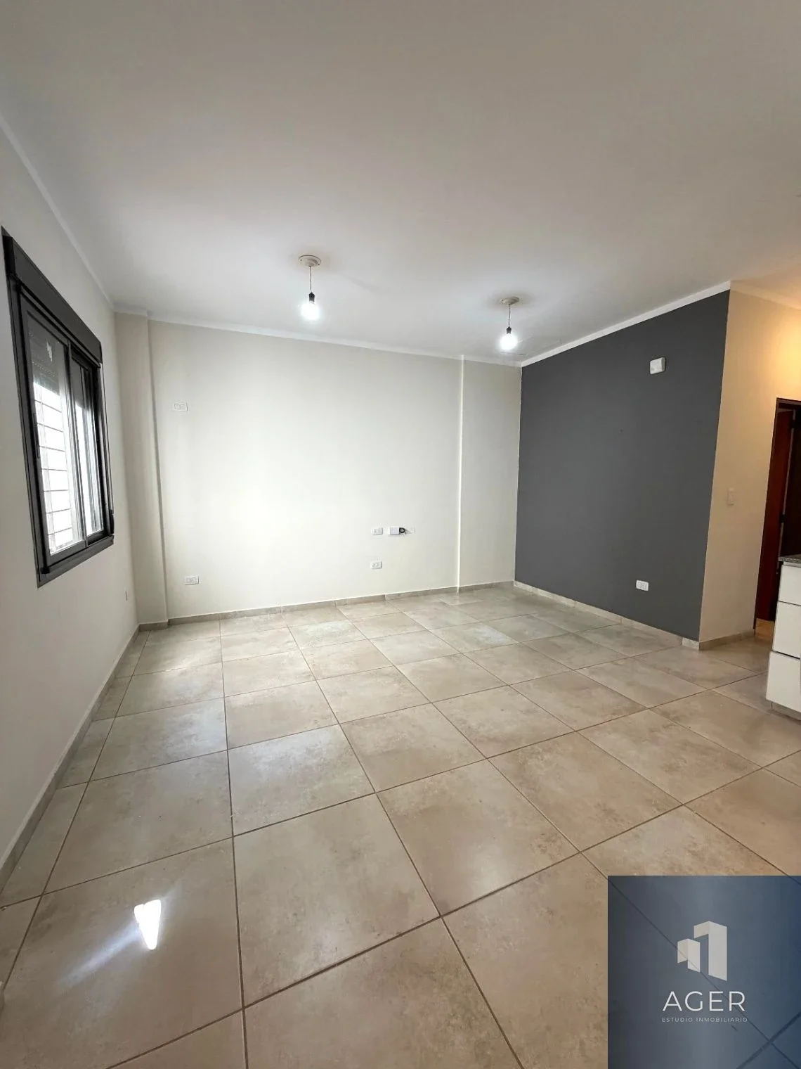 ALQUILA DEPARTAMENTO / 1 DORMITORIO ZONA CENTRO - Imagen 2
