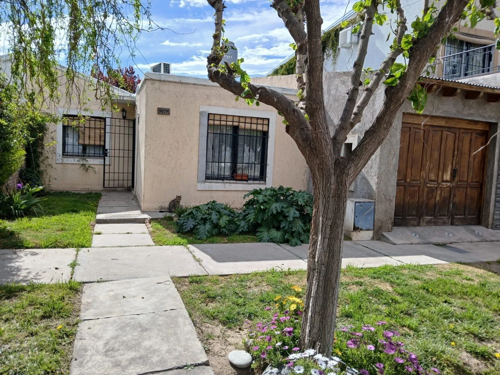 Casa en venta c/ cochera en San Rafael - Imagen 1