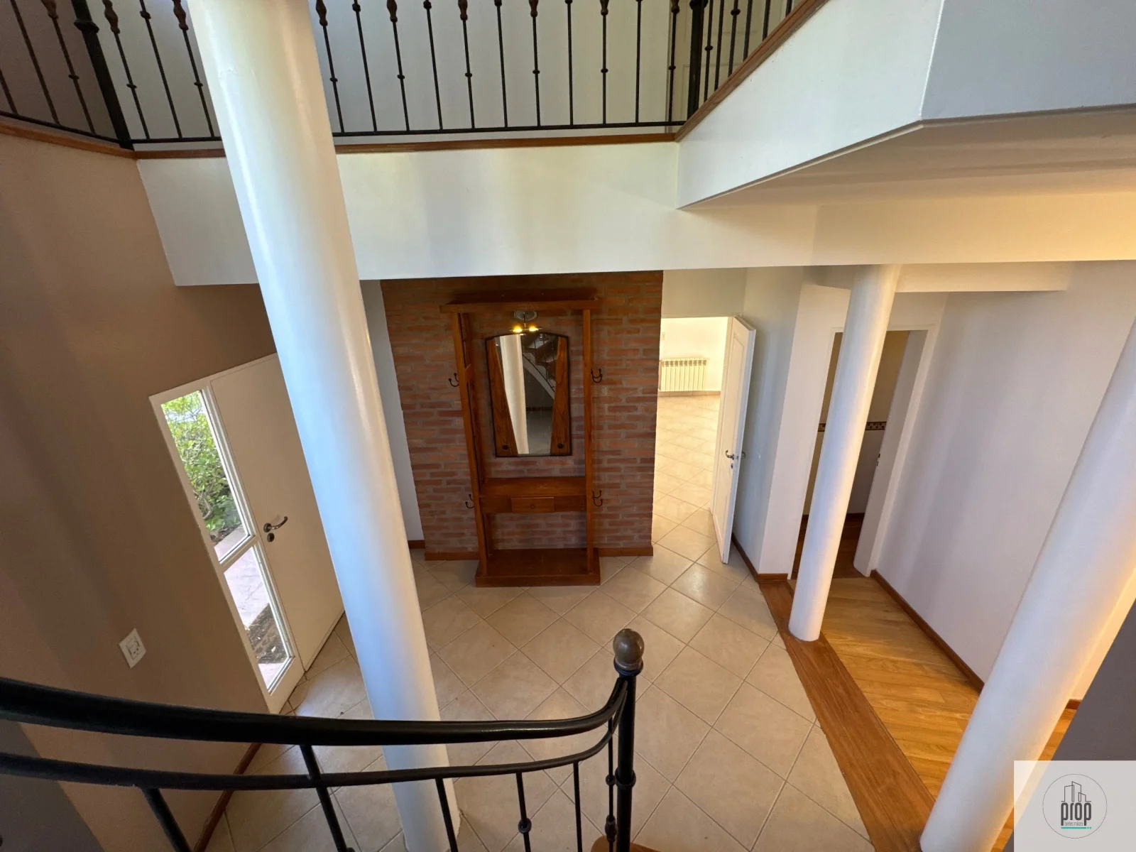 Casa en venta c/ cochera en Otros Barrios - Imagen 5